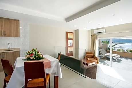 2 bedroom apartment with sea view