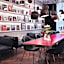 Roomers Munich, Autograph Collection by Marriott