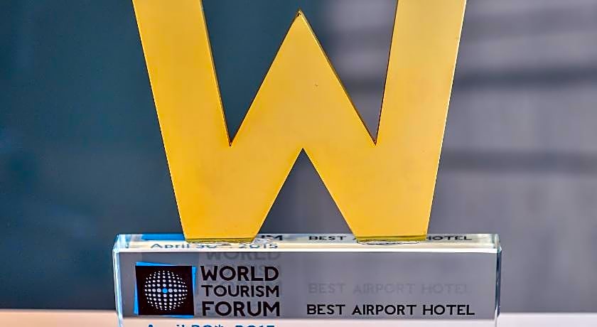 Tav Airport Hotel Izmir