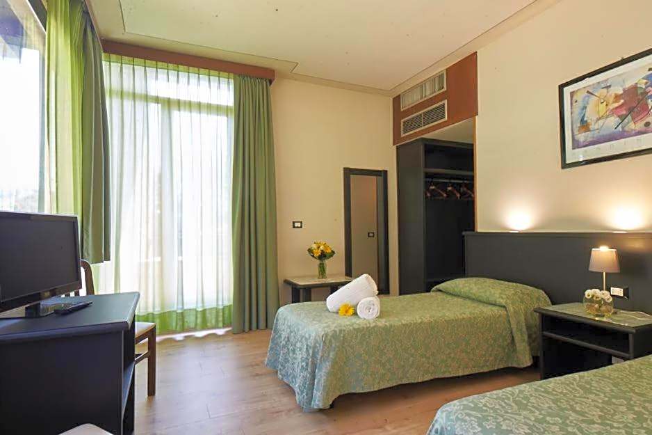 Hotel Lago Verde