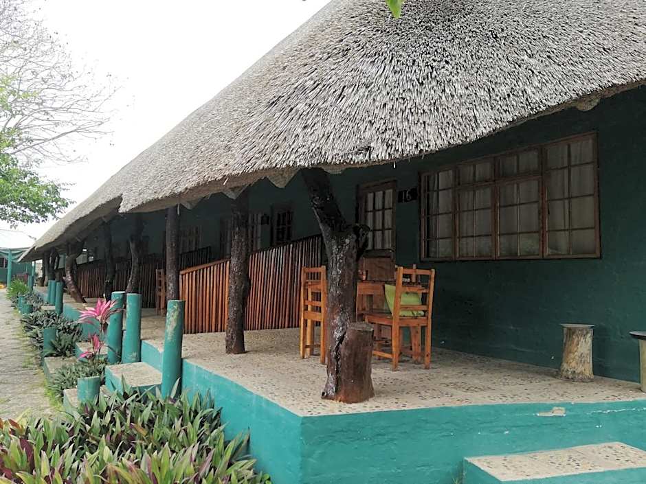 Maputaland Lodge