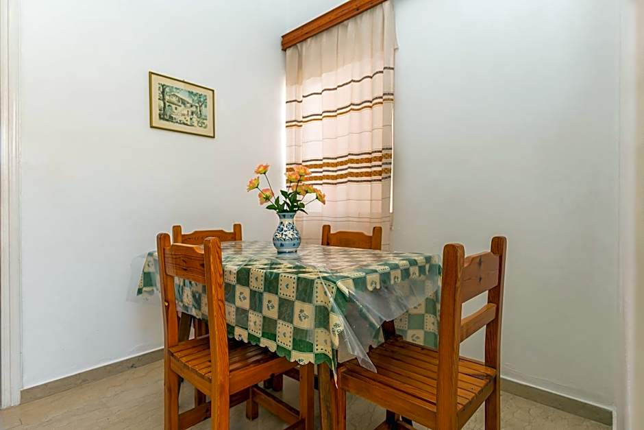 Alexandros Studios by Estia