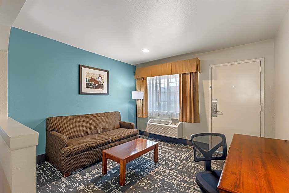Best Western Regency Inn & Suites