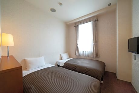 Economy Twin Room