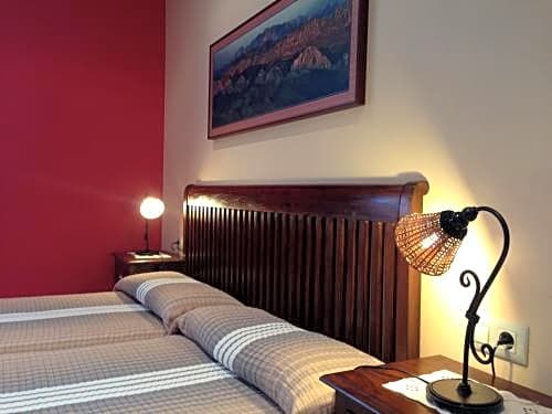 Hotel Rural El Texeu