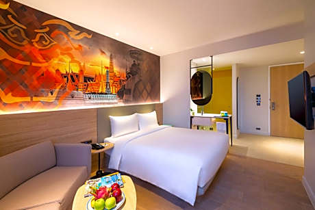 Superior Room with 1 King size bed and sofa