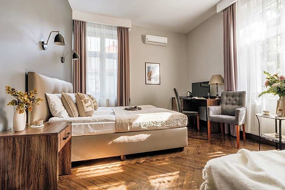 Grottger Luxury Boutique Hotel City