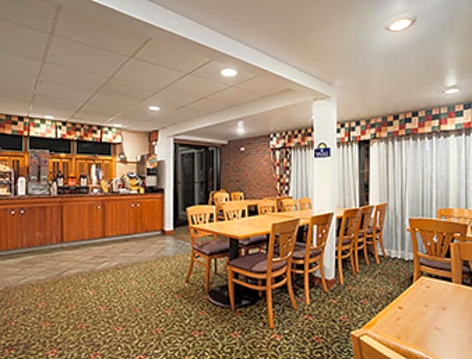 Days Inn by Wyndham Rutland/Killington Area