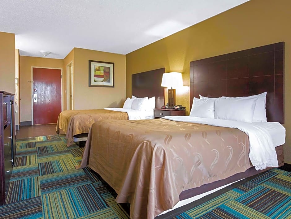 Quality Inn & Suites Arnold