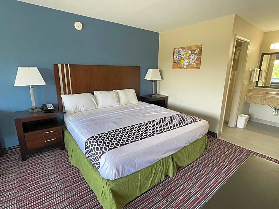 Econo Lodge Inn & Suites Enid South