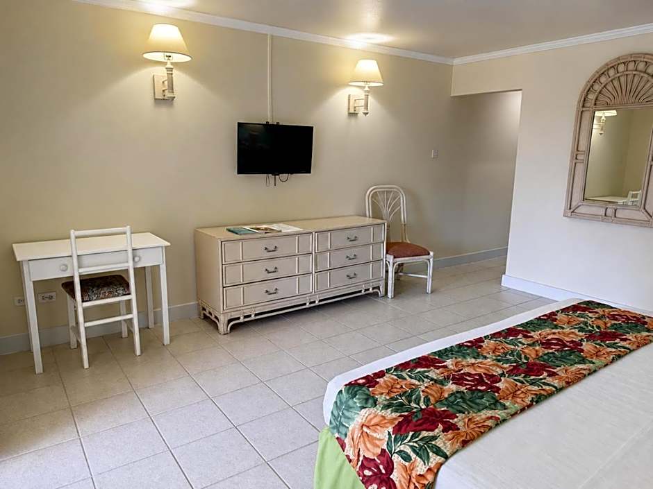 Sunbay Hotel- Daily Breakfast & Beach Access Included