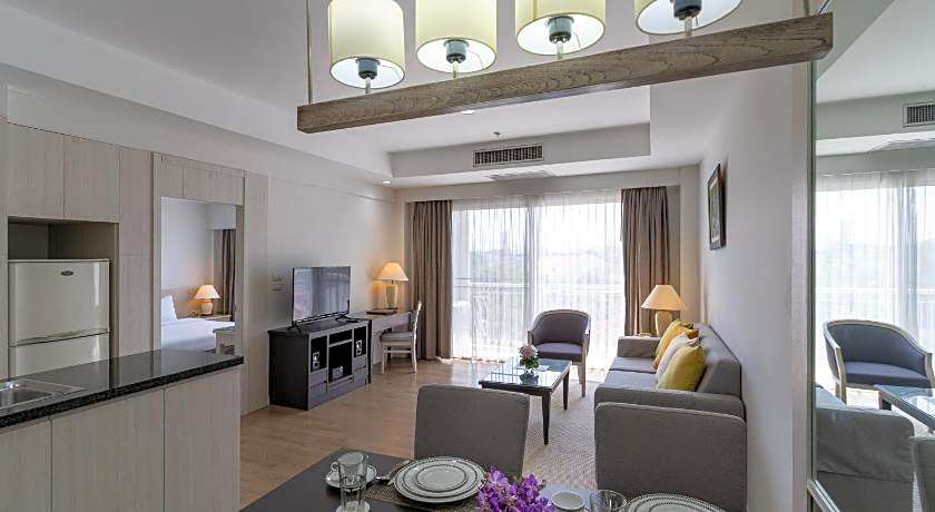 Classic Kameo Hotel and Serviced Apartments Sriracha