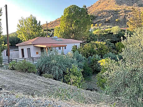 Evie's House Arakapas 