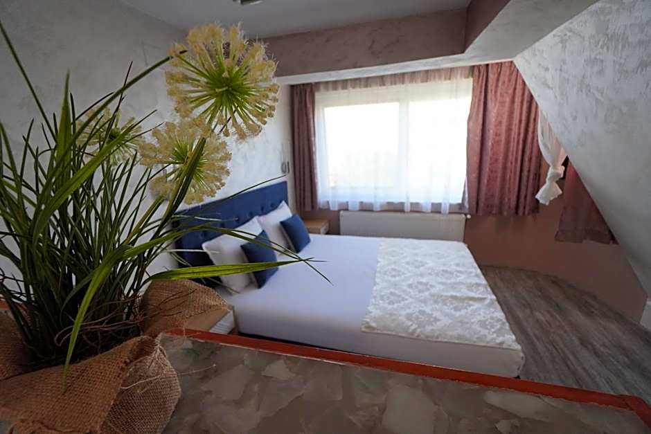 Jeweller Hotel
