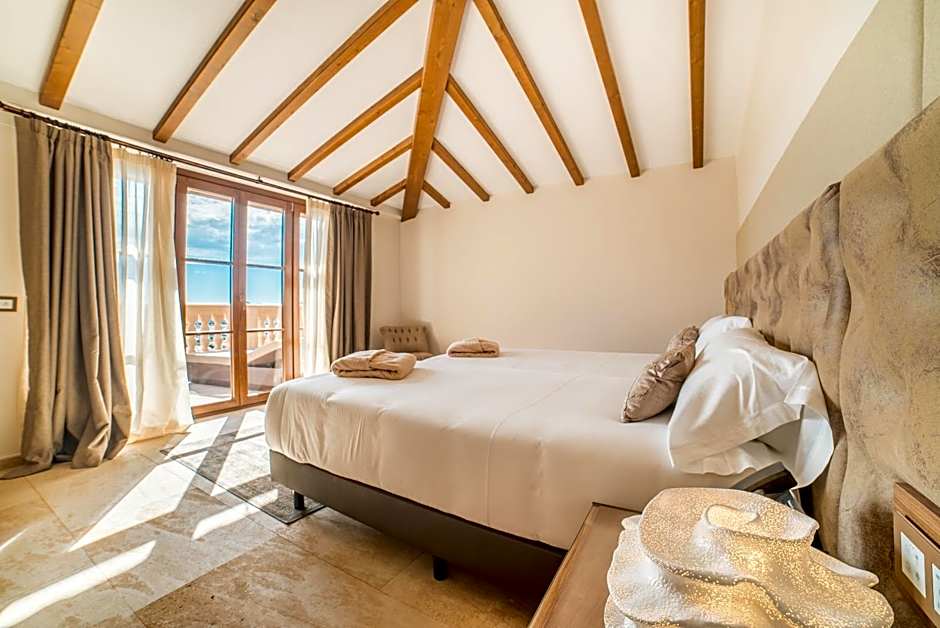 Hotel Creu de Tau Art&Spa-Adults only