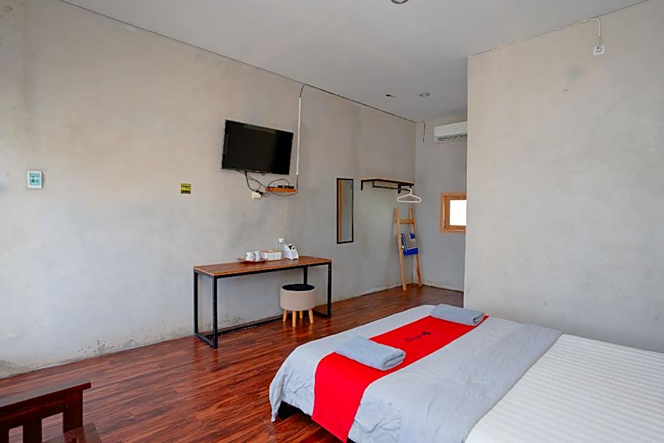RedDoorz Syariah near Lombok Epicentrum Mall