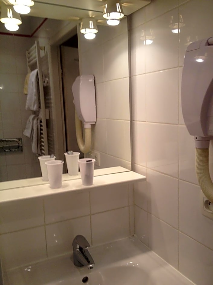 Lyo Hotel