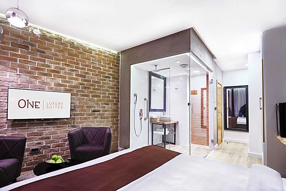 One Luxury Suites