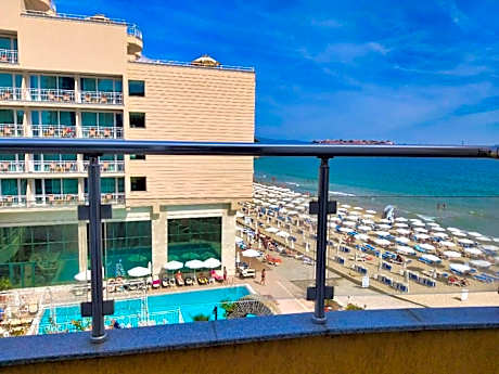 Twin Room with Partial Sea View and Balcony