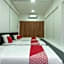 OYO 43993 Madsuite