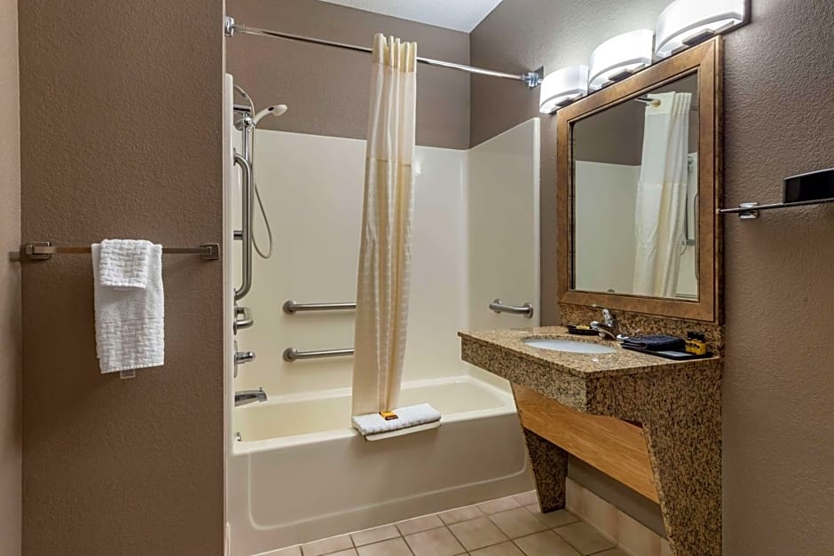 Best Western Plus Chelsea Hotel