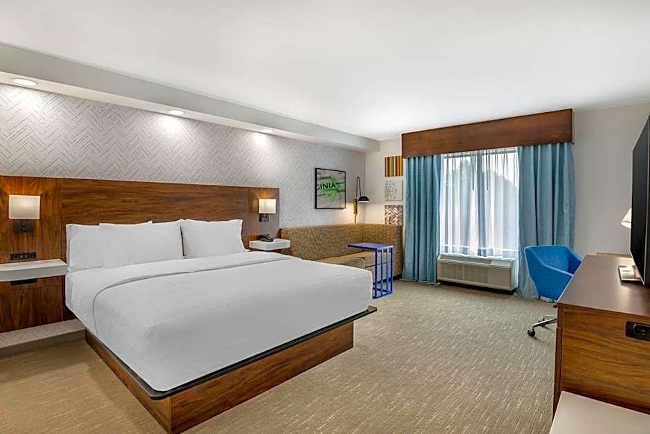Hampton Inn By Hilton Petersburg-Ft. Lee