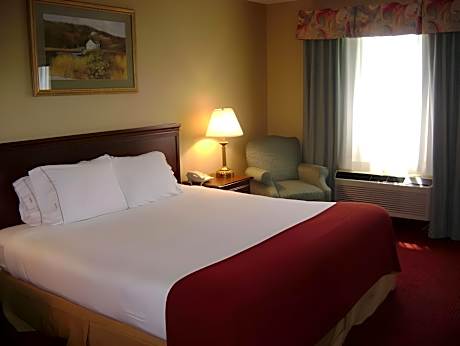 Standard King Room with Walk-In Shower