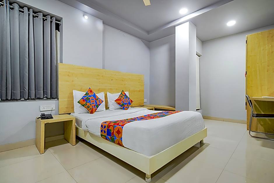 OYO Townhouse 81349 Townhouse Friends Inn – Indore, OH