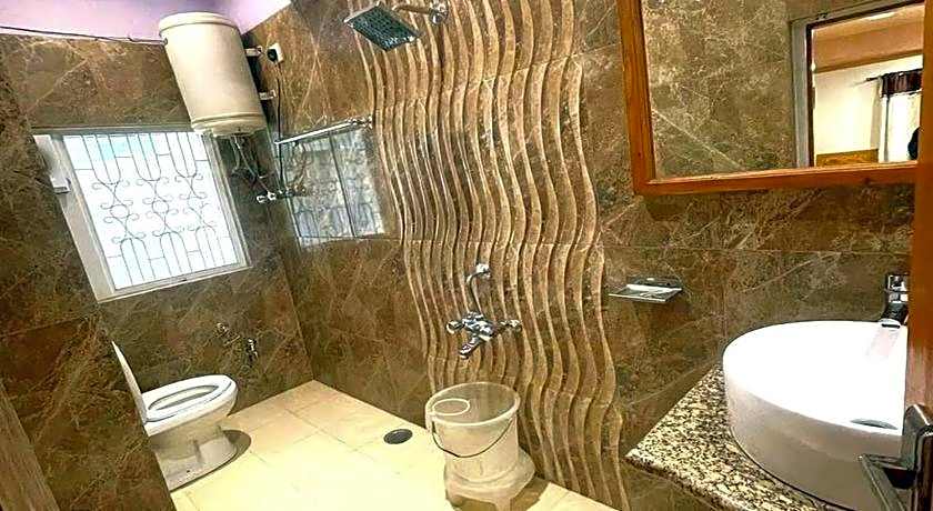 Hotel Chaman Palace