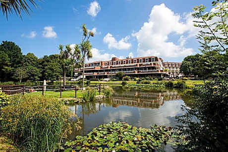 St. Pierre Park Hotel & Golf