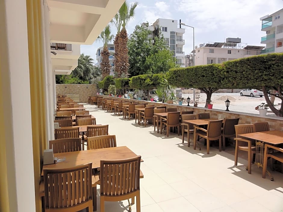 Altinersan Hotel Altinkum