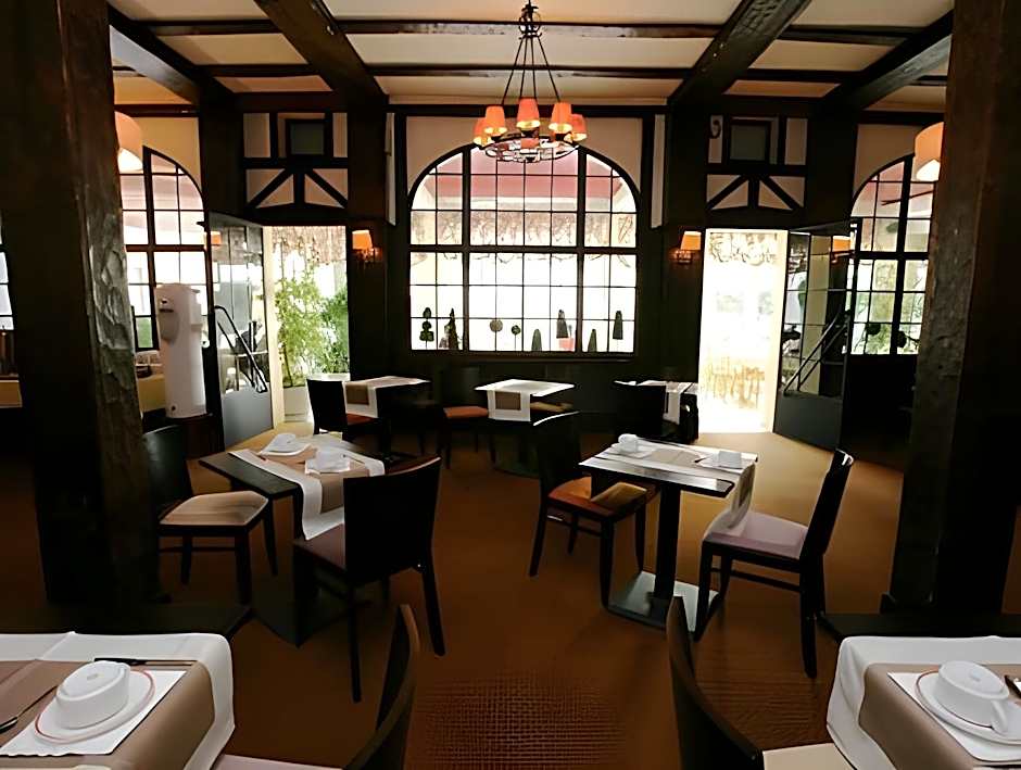 Hotel Bristol