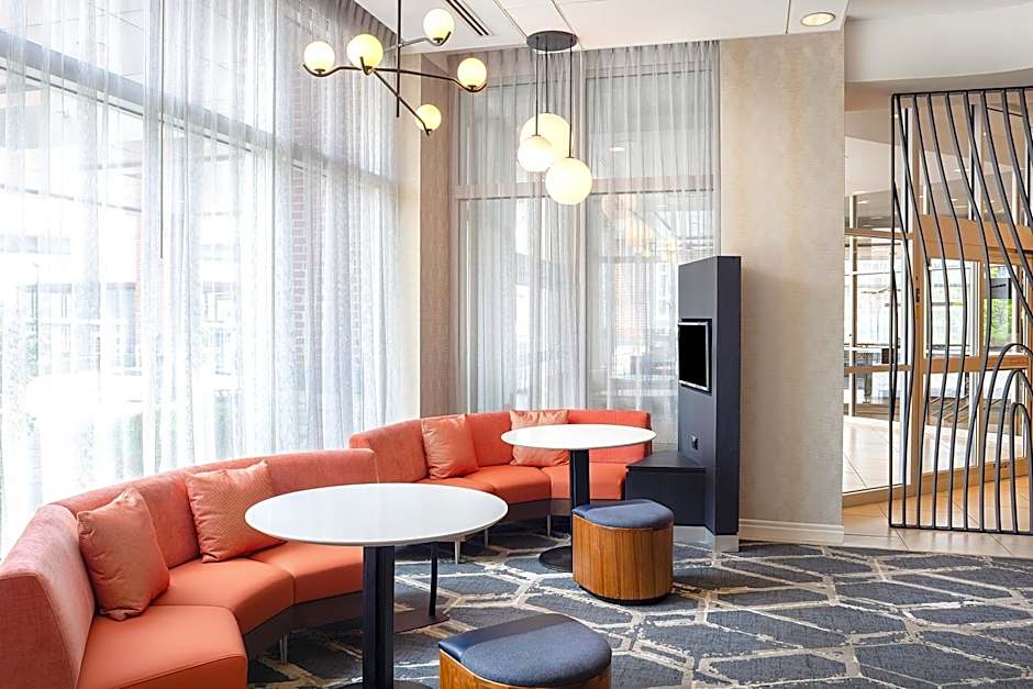 Courtyard by Marriott Buffalo Downtown/Canalside