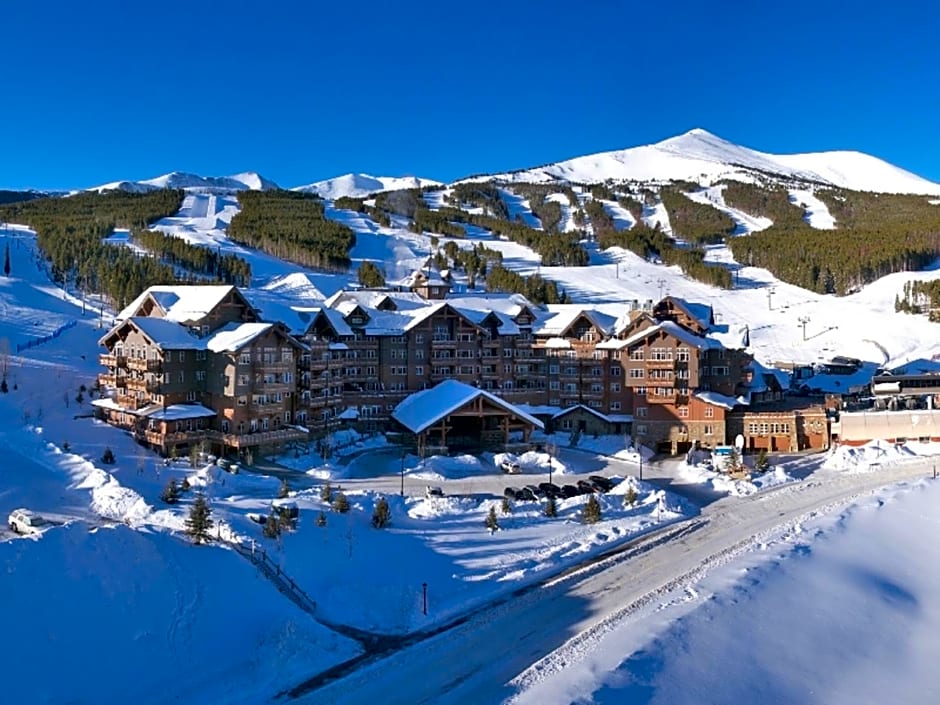 One Ski Hill, A Rockresort