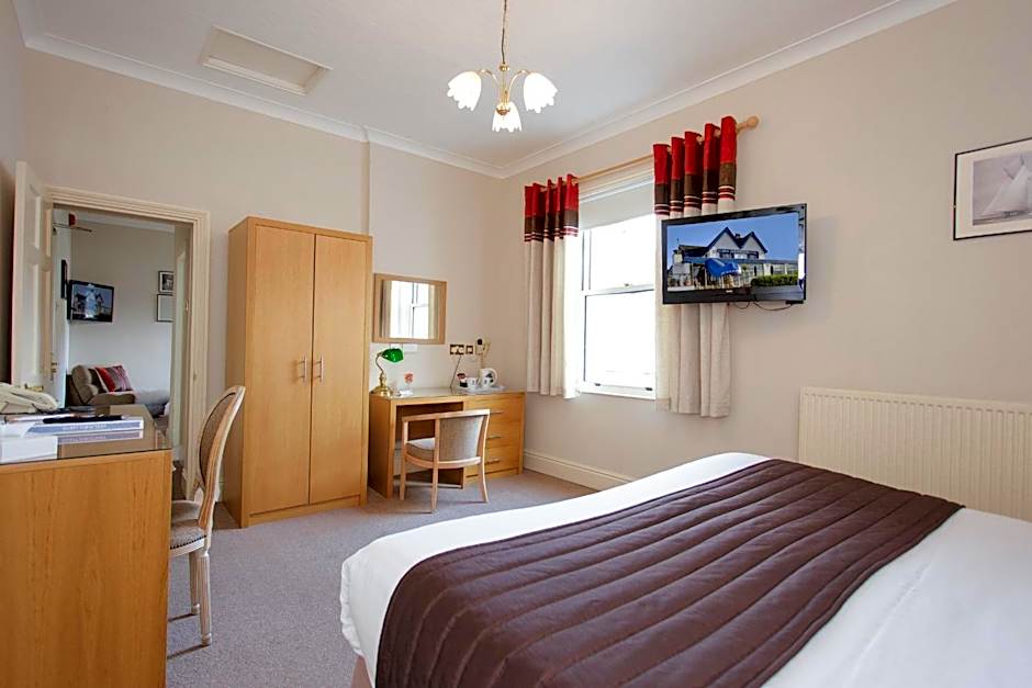 New Holmwood Hotel