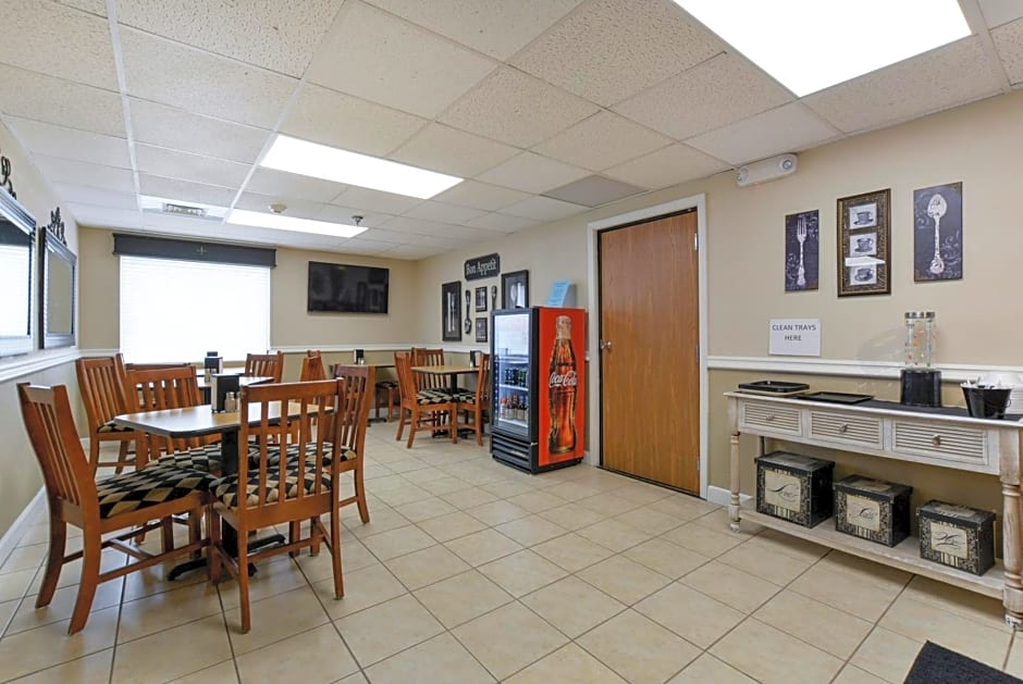 Grand View Inn & Suites