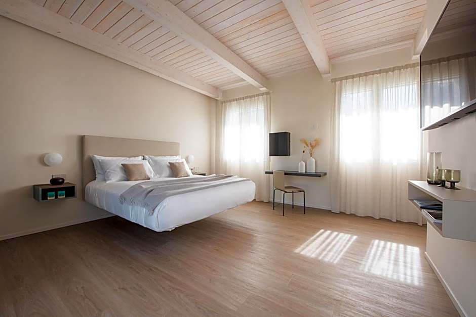 Open Hotel
