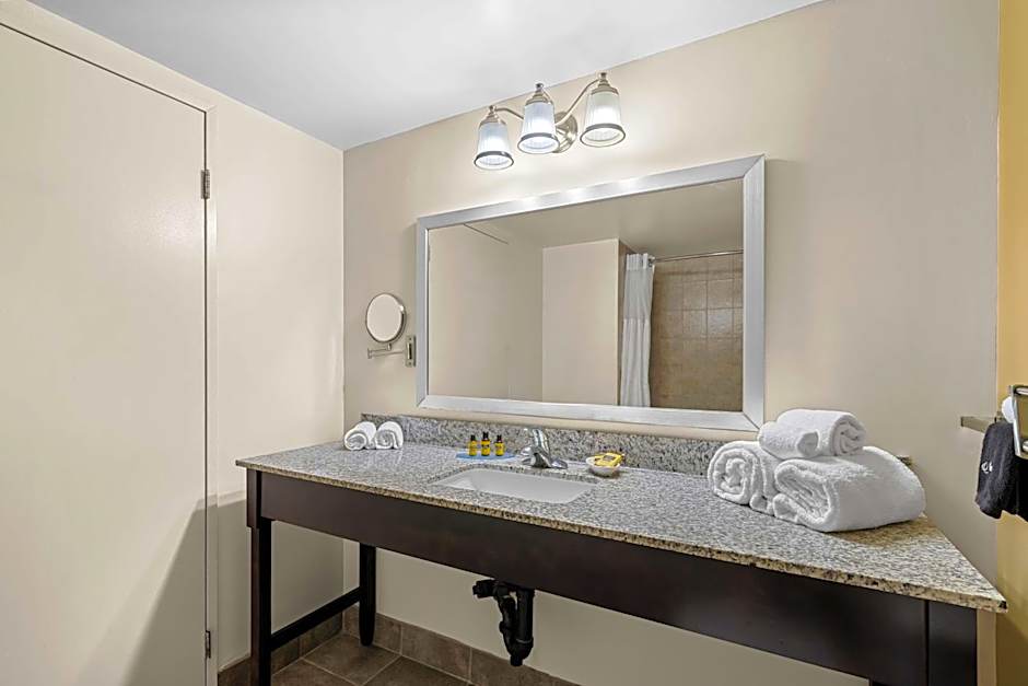 Best Western Plus Mariposa Inn & Conference Centre