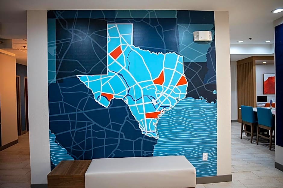 Holiday Inn Express Hotel & Suites Center By IHG