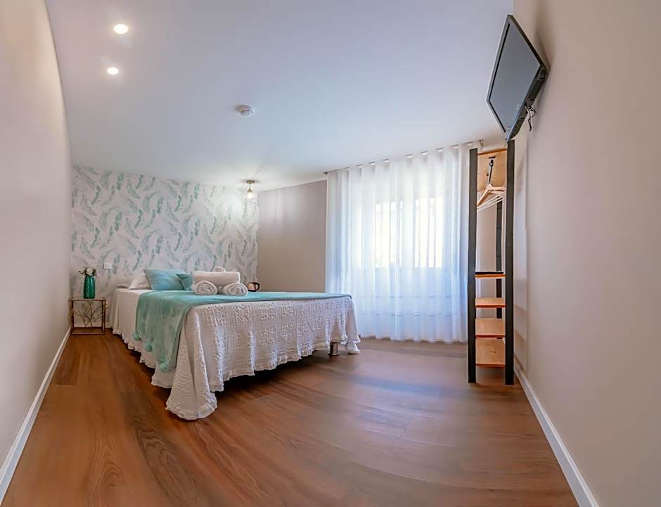 Photo 1 of 50 of Blue House Ponte de Lima