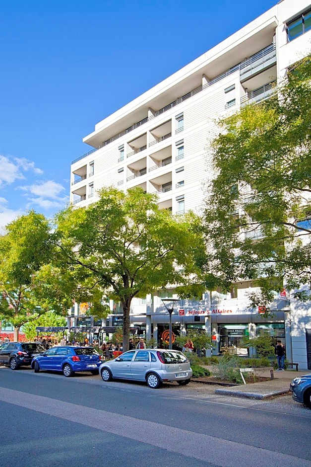 Sejours et Affaires Lyon Park Lane