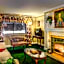 Red Coach Inn