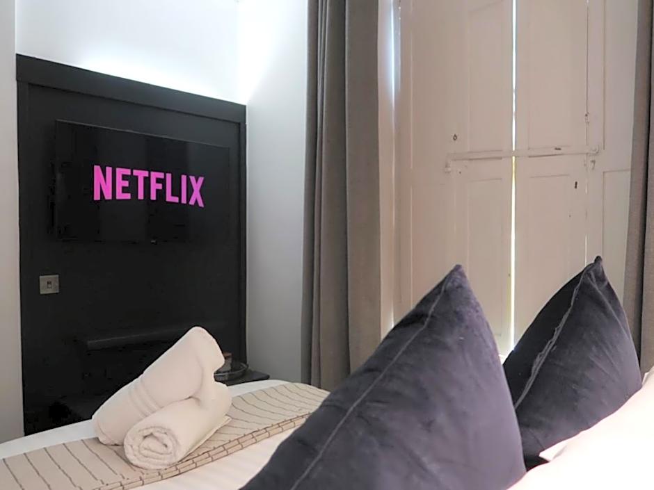 Sun Street Aparthotel