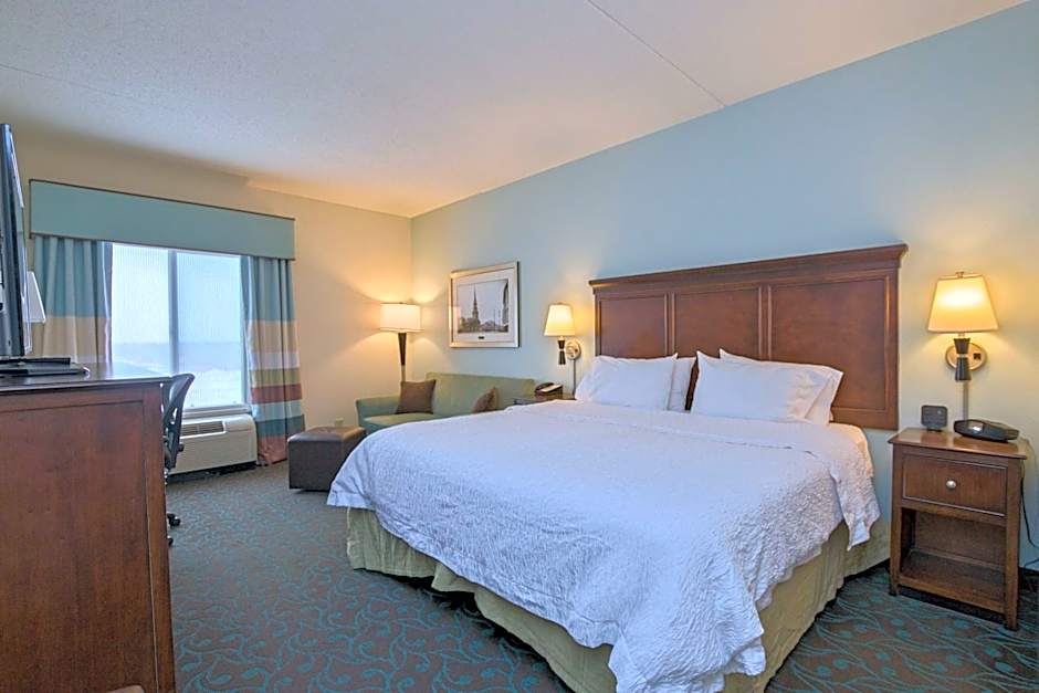 Hampton Inn By Hilton Portsmouth Central