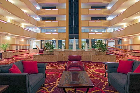 MCM Elegante Hotel & Suites Lubbock