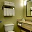 Holiday Inn Express Hotel & Suites Kansas City Sports Complex By IHG
