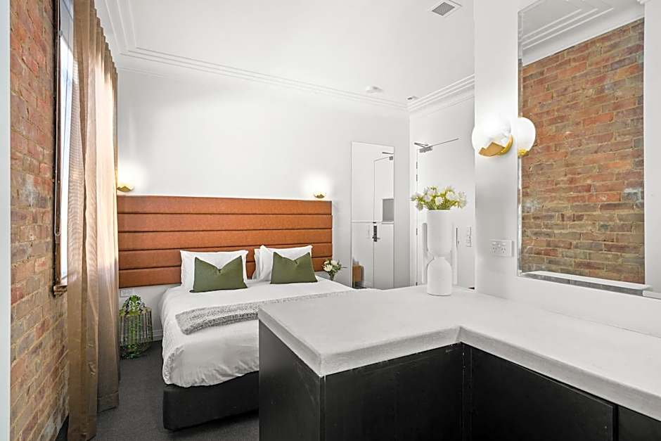 Grand Hotel and Studios