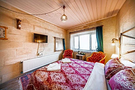 Deluxe Double Stone Room