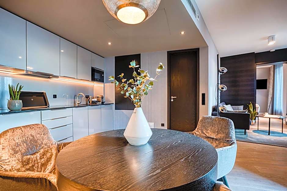 CLOUD No7 APARTMENTS - The Original