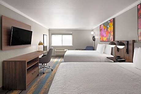 Queen Room with Two Queen Beds - Non-Smoking